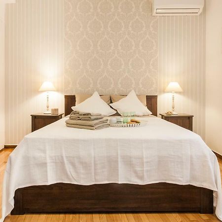 Classy And Stylish Private Apartment At Acropolis Museum Metro Station 아테네 외부 사진