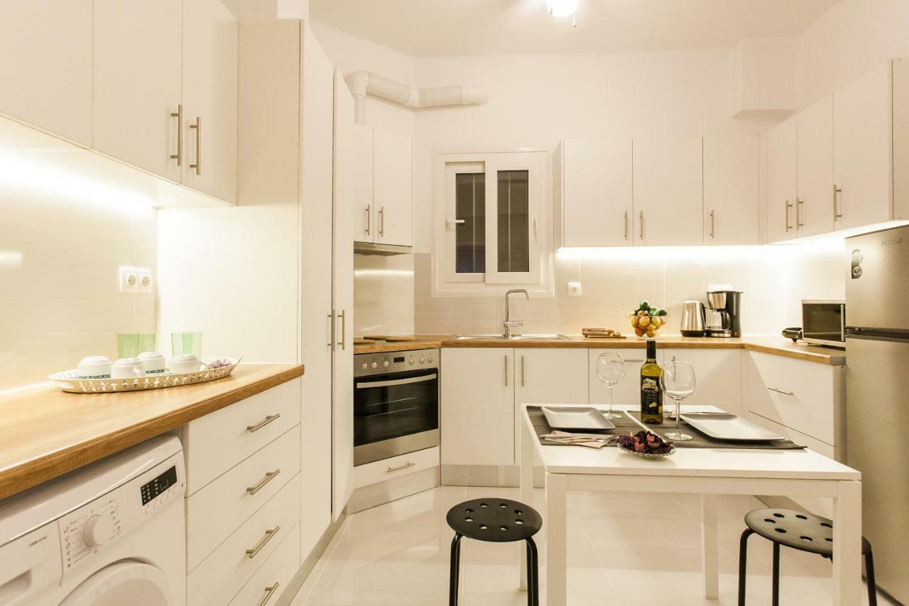 Classy And Stylish Private Apartment At Acropolis Museum Metro Station 아테네 외부 사진